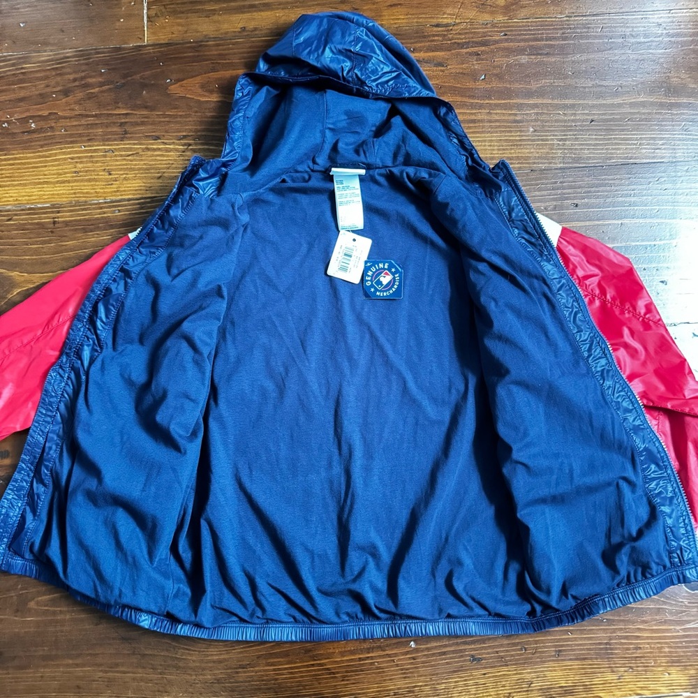NWT- Genuine Merchandise Boston Red Sox Windbreaker Jacket. Youth Medium - Picture 9 of 10